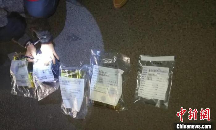 圖為云南警方查獲的毒品?！≡颇鲜」矎d供圖 攝